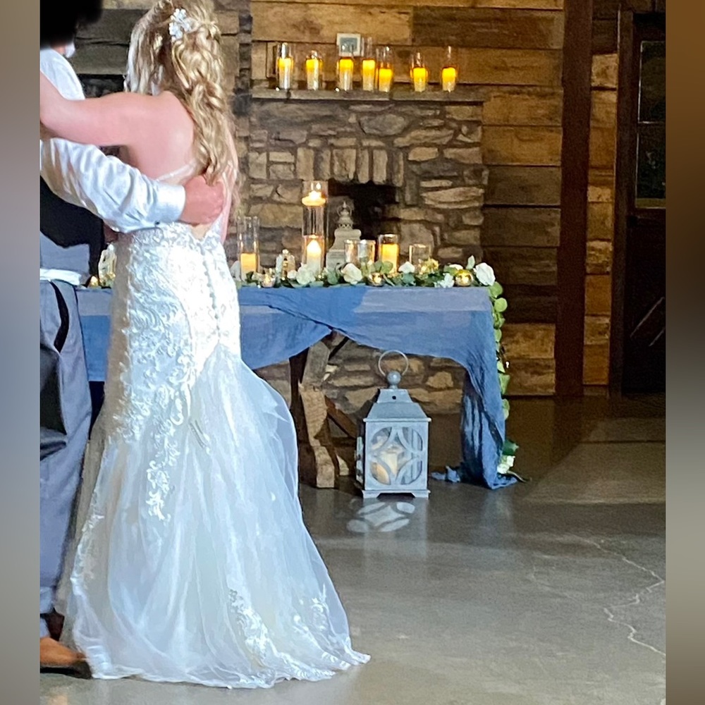 Stella York Wedding Dress 7394 - Picture 13 of 13